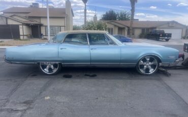 Oldsmobile-98-1967-2
