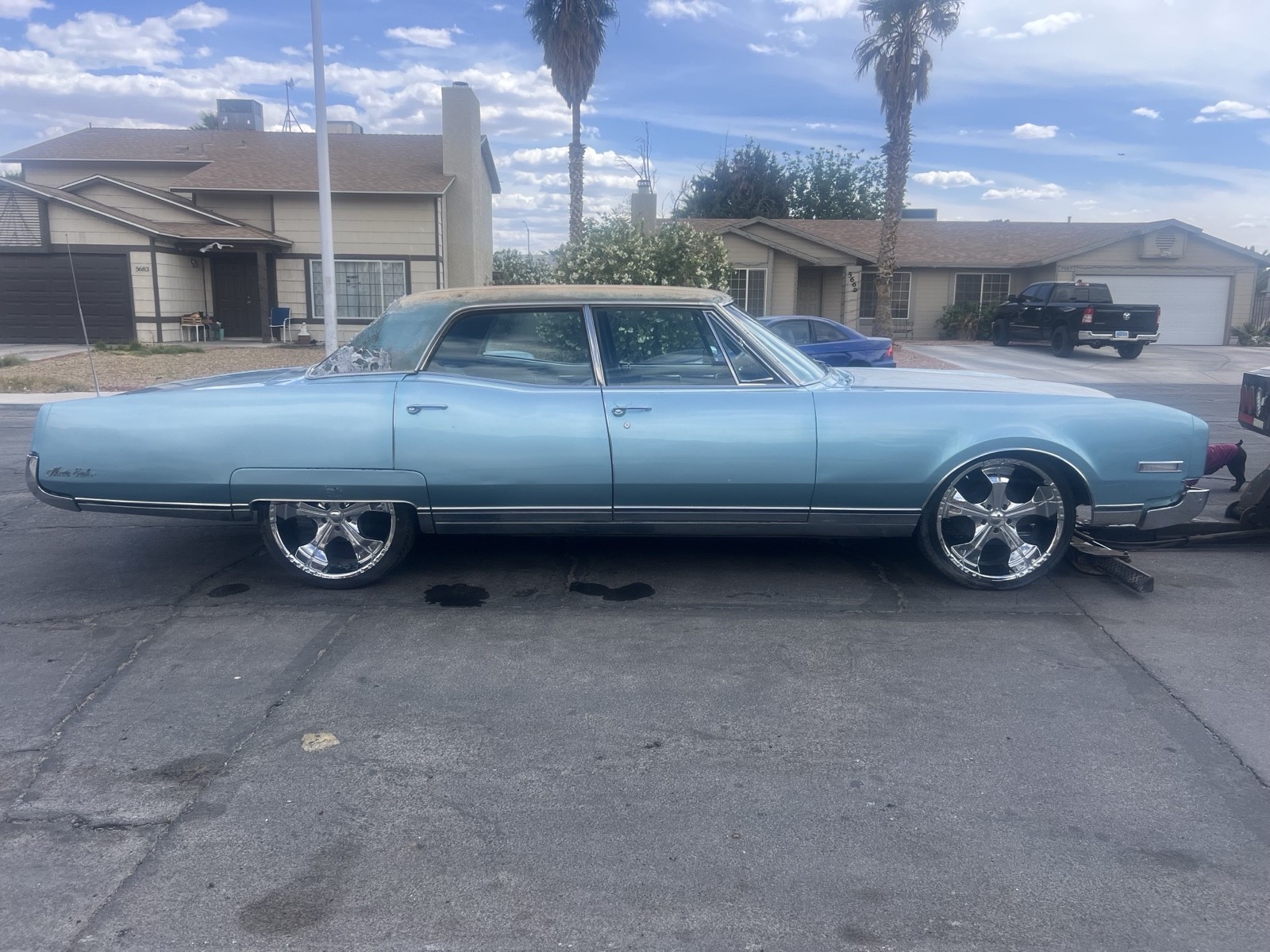 Oldsmobile-98-1967-2