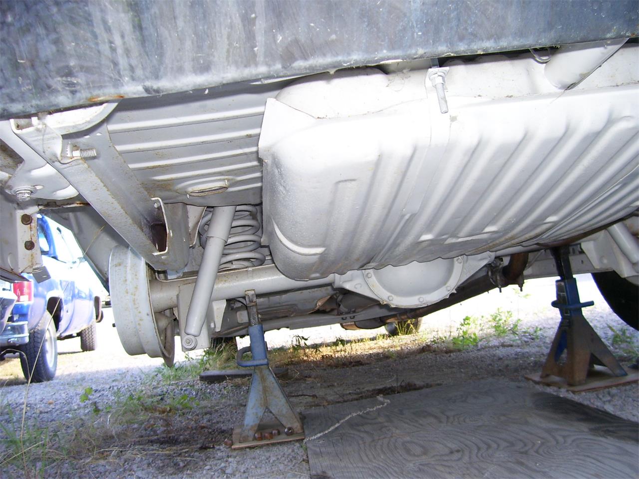 Oldsmobile-98-1967-White-Navy-12