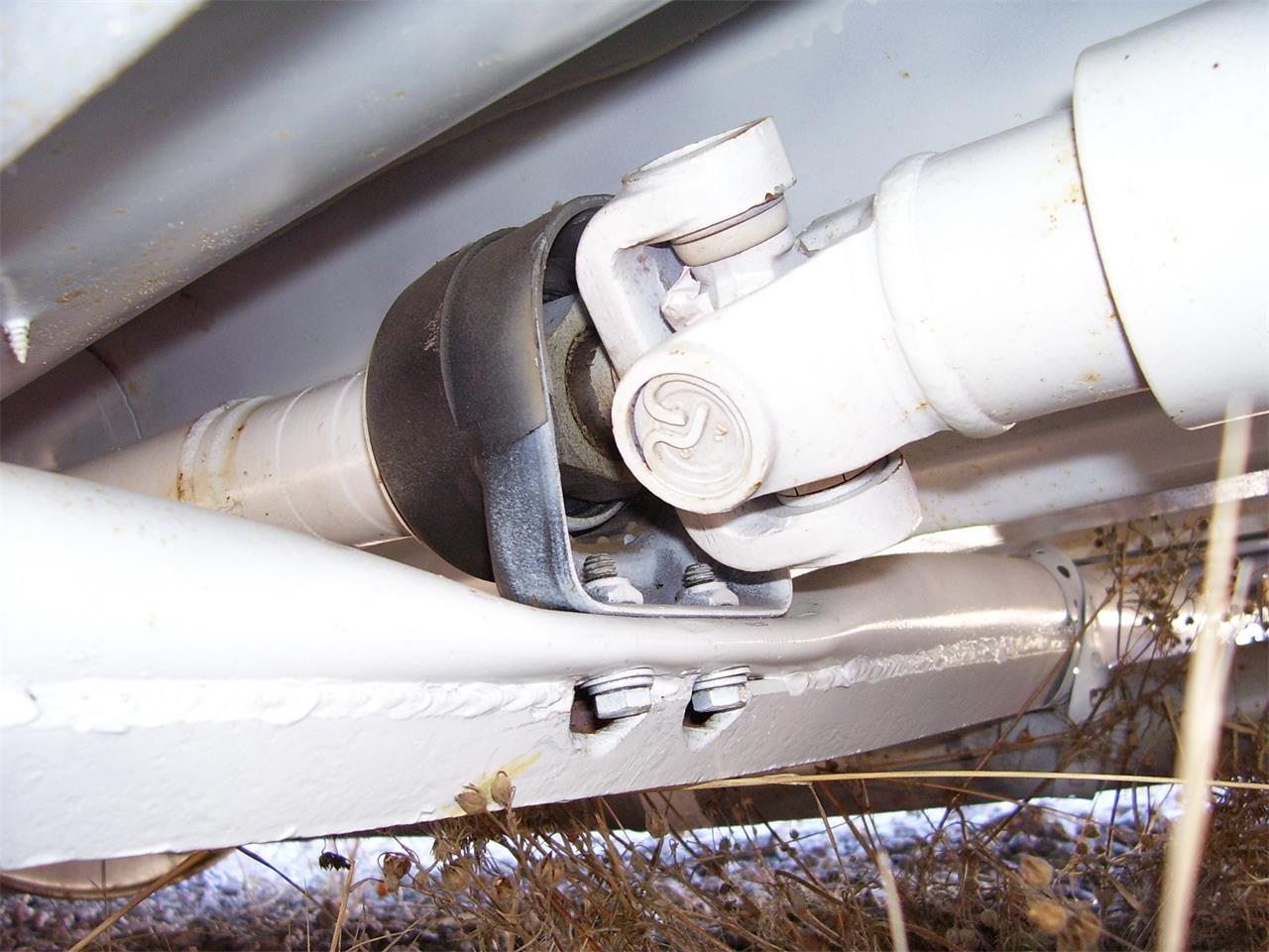 Oldsmobile-98-1967-White-Navy-9