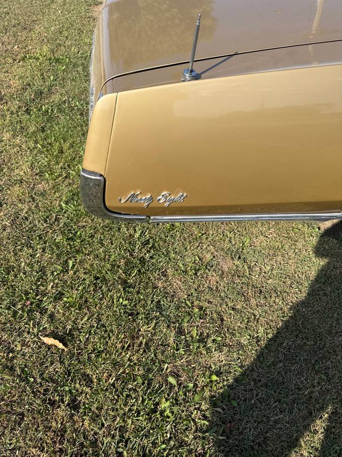 Oldsmobile-98-1967-custom-1
