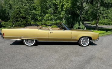 Oldsmobile-98-1970-Gold-Gold-2