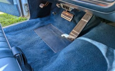 Oldsmobile-98-1970-blue-13