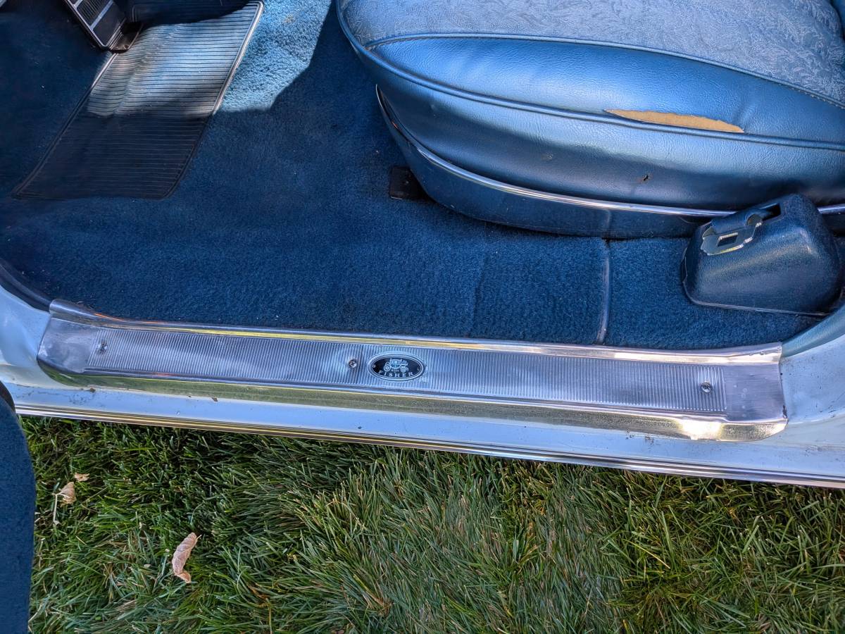 Oldsmobile-98-1970-blue-14