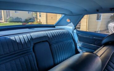 Oldsmobile-98-1970-blue-16