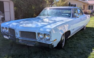 Oldsmobile-98-1970-blue-2