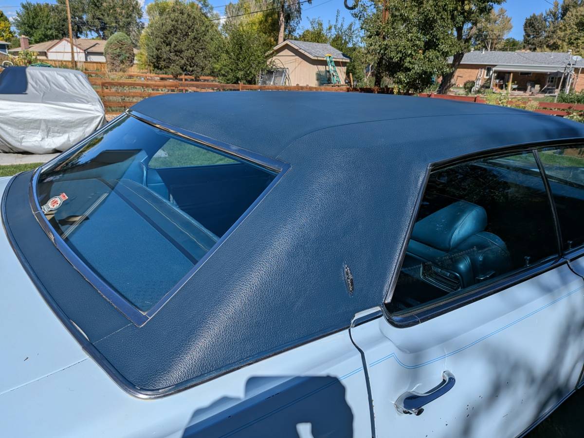 Oldsmobile-98-1970-blue-7