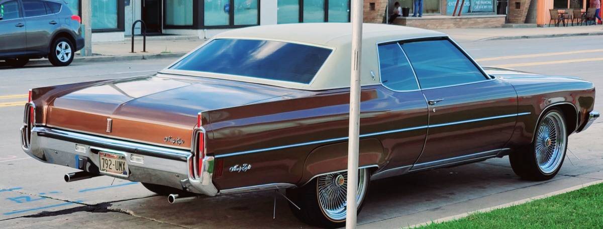 Oldsmobile-98-1972-11
