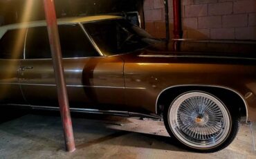 Oldsmobile-98-1972-3