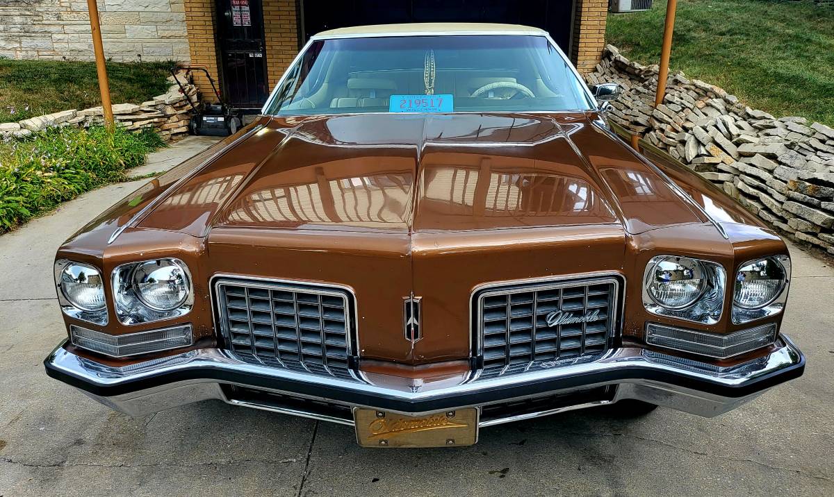 Oldsmobile-98-1972-4