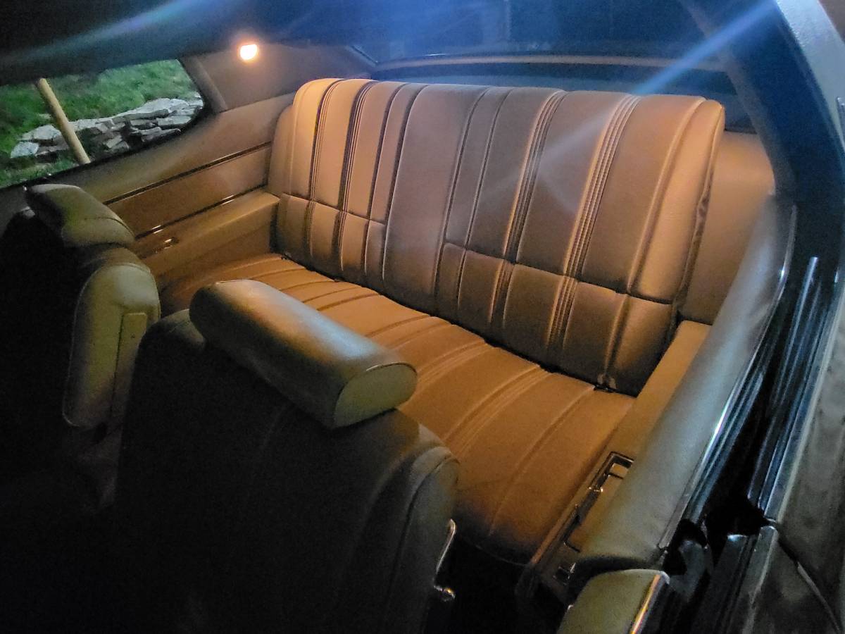 Oldsmobile-98-1972-7