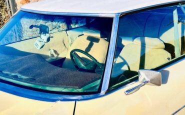 Oldsmobile-98-1972-yellow-2
