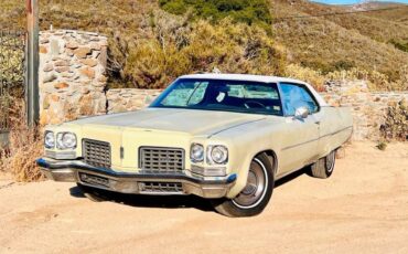 Oldsmobile-98-1972-yellow