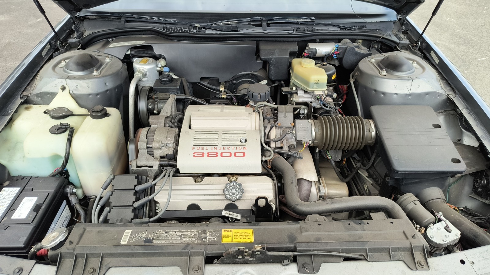Oldsmobile-98-1989-Sedan-13
