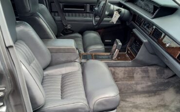 Oldsmobile-98-1989-Sedan-9