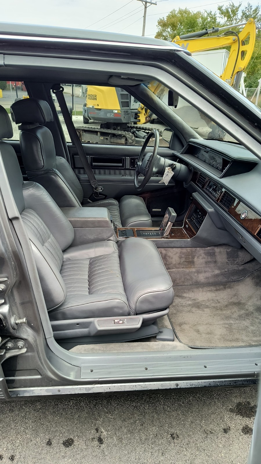 Oldsmobile-98-1989-Sedan-9