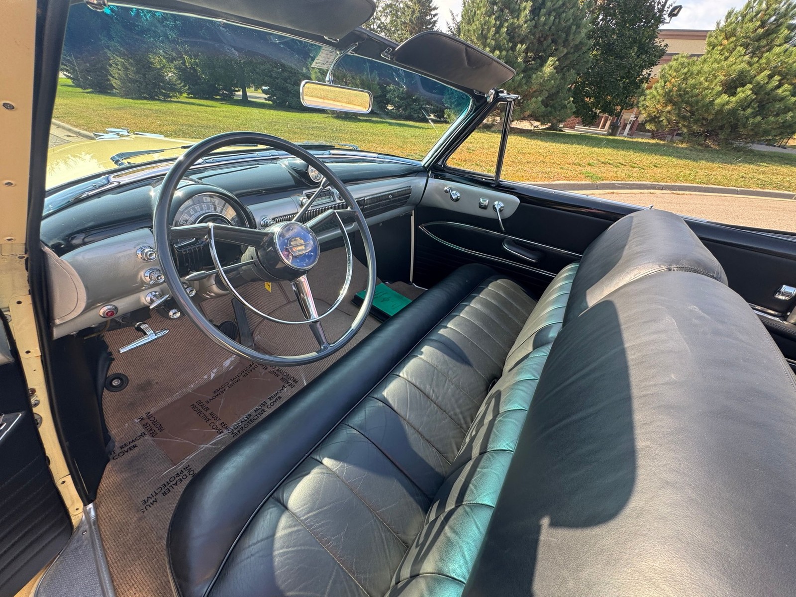 Oldsmobile-98-Deluxe-Convertible-1951-Convertible-10