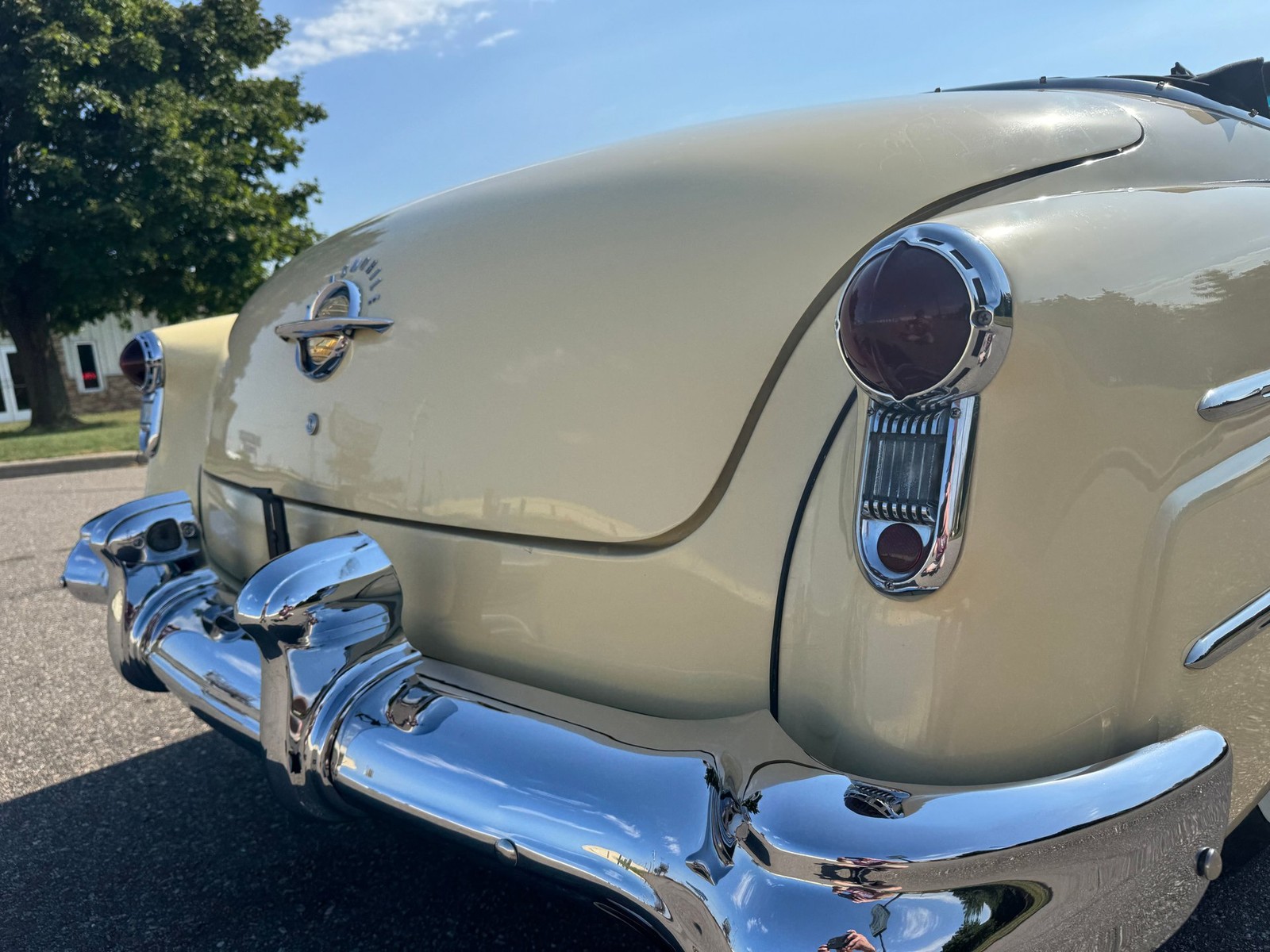 Oldsmobile-98-Deluxe-Convertible-1951-Convertible-26