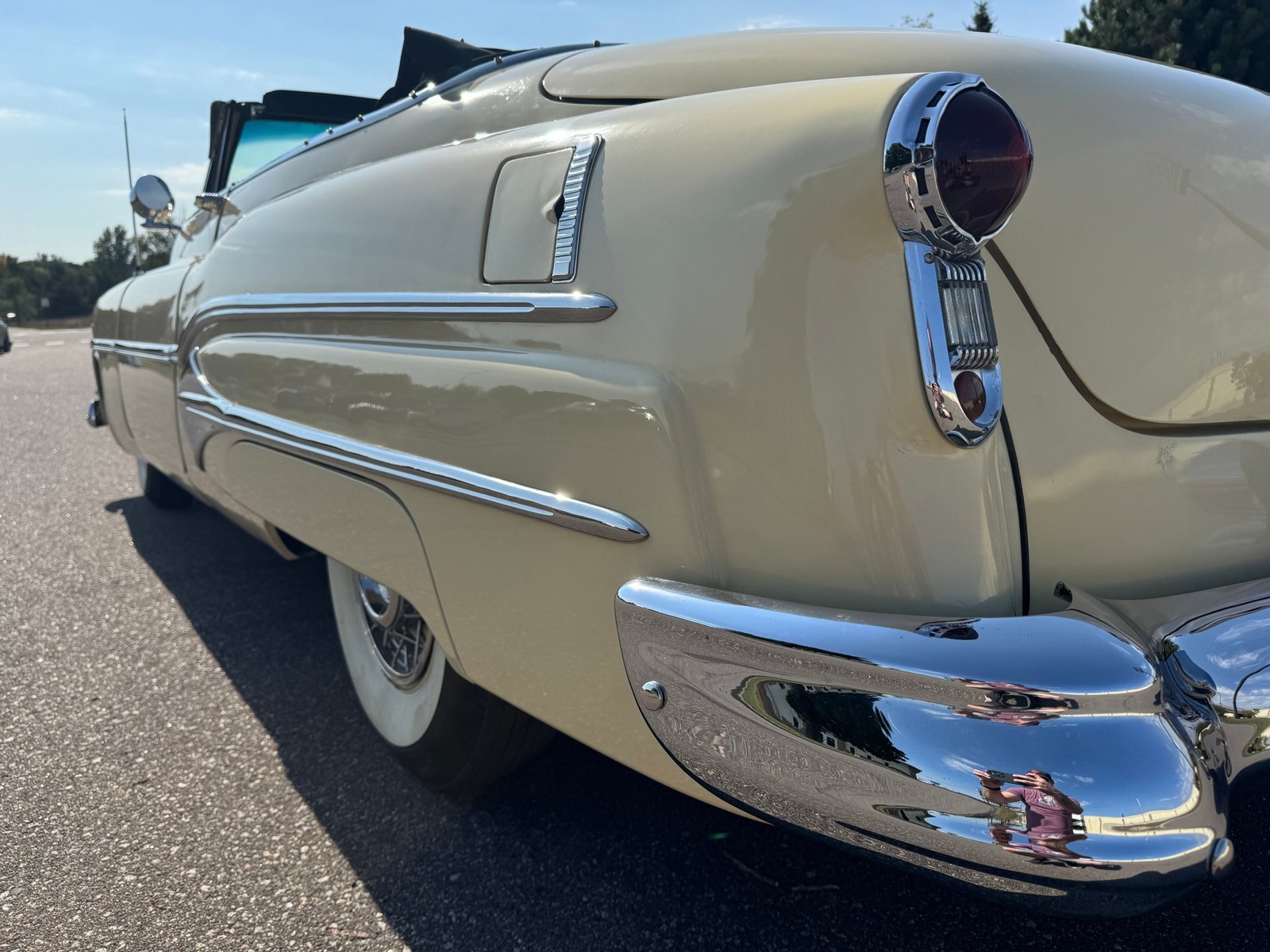 Oldsmobile-98-Deluxe-Convertible-1951-Convertible-31