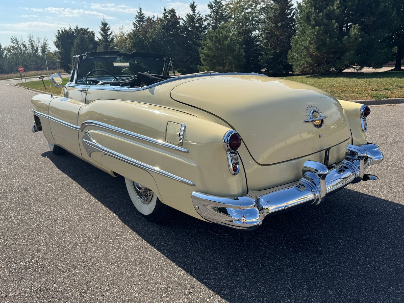 Oldsmobile-98-Deluxe-Convertible-1951-Convertible-5