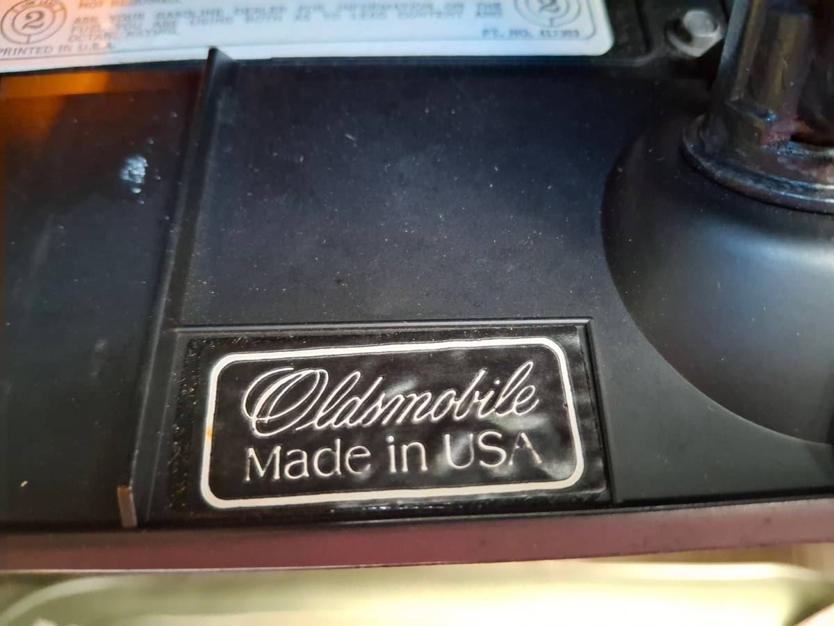 Oldsmobile-98-regency-1974-green-15