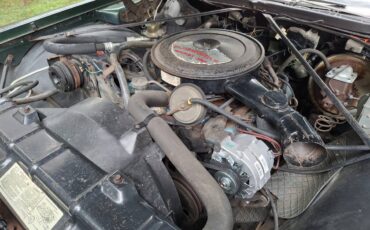 Oldsmobile-98-regency-1974-green-17