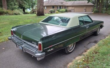 Oldsmobile-98-regency-1974-green-20
