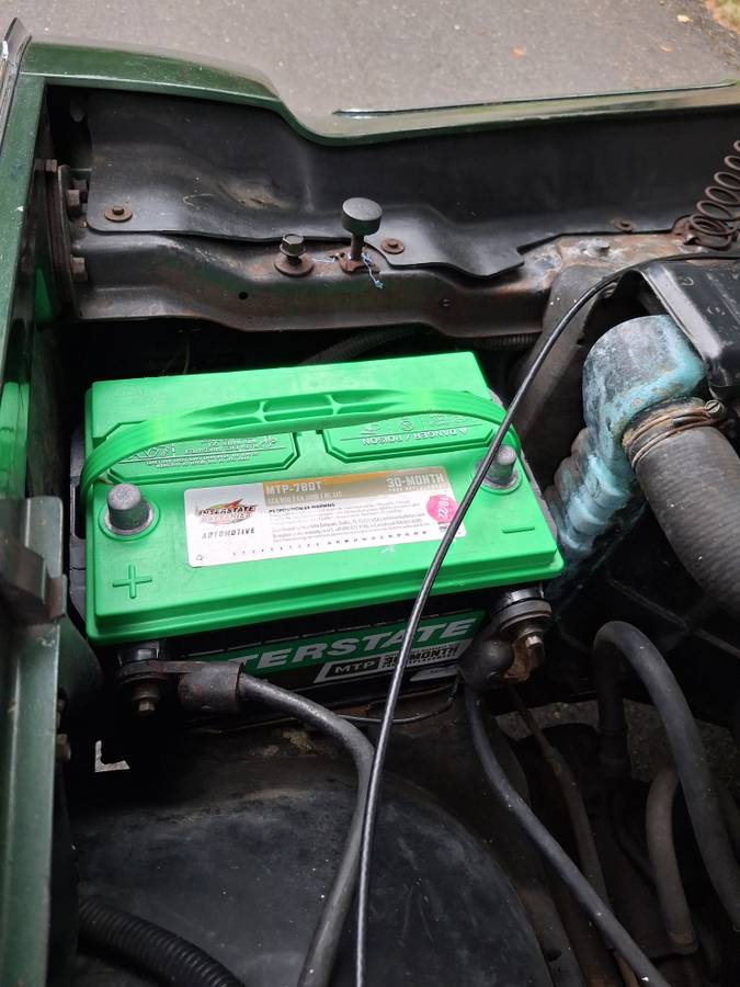 Oldsmobile-98-regency-1974-green-3