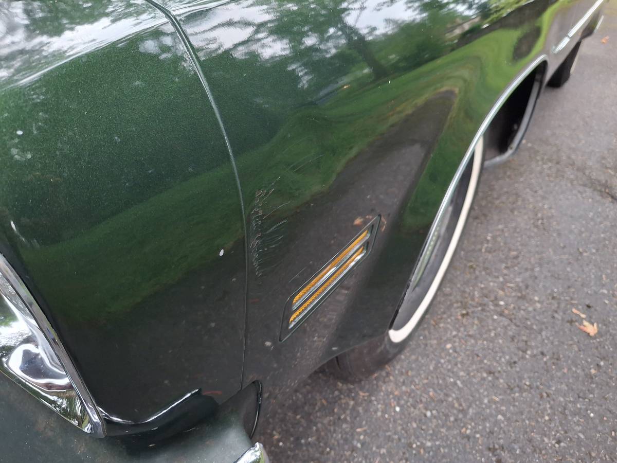 Oldsmobile-98-regency-1974-green-4