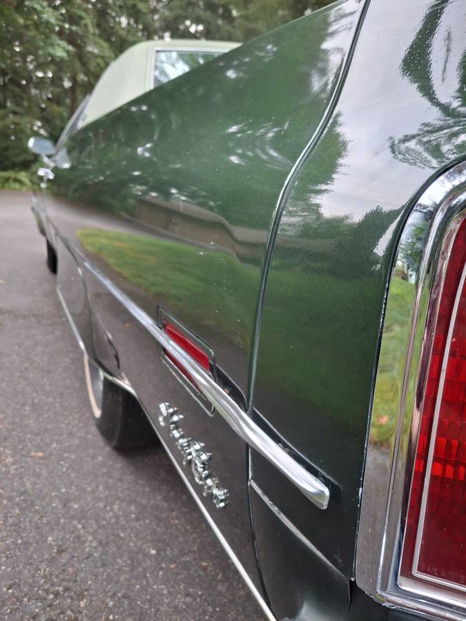Oldsmobile-98-regency-1974-green-5