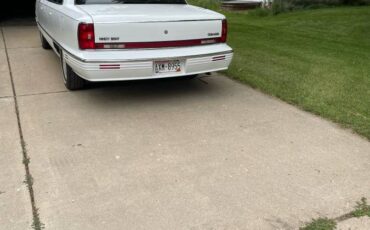 Oldsmobile-98-regency-1994-15