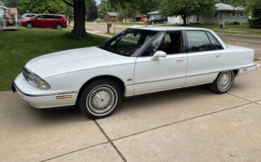 Oldsmobile-98-regency-1994-17