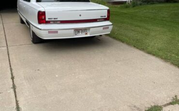 Oldsmobile-98-regency-1994-4