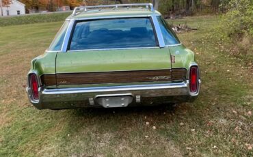 Oldsmobile-Custom-Cruiser-1972-Wagon-21