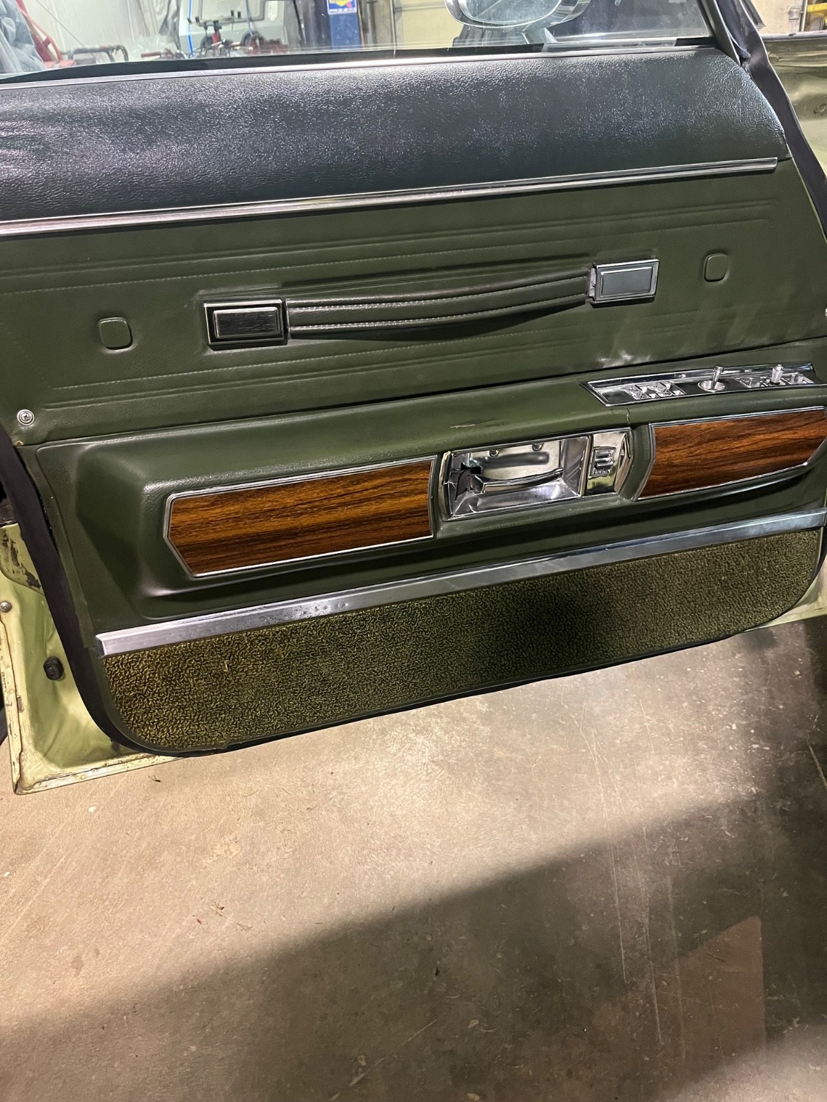 Oldsmobile-Custom-Cruiser-1972-Wagon-4