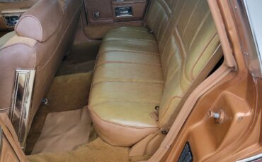 Oldsmobile-Custom-Cruiser-1978-17