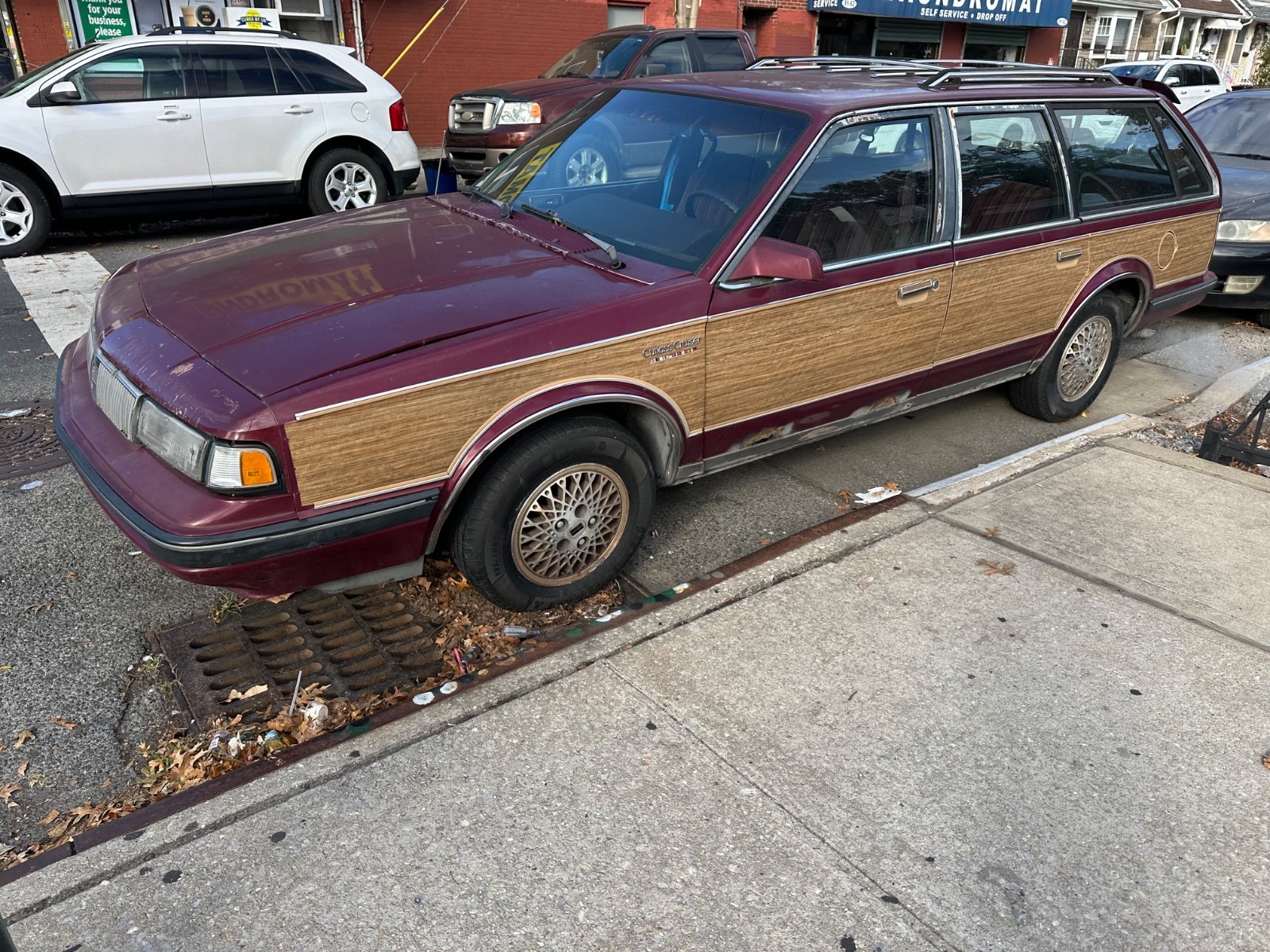 Oldsmobile-Custom-Cruiser-1989-Wagon-1