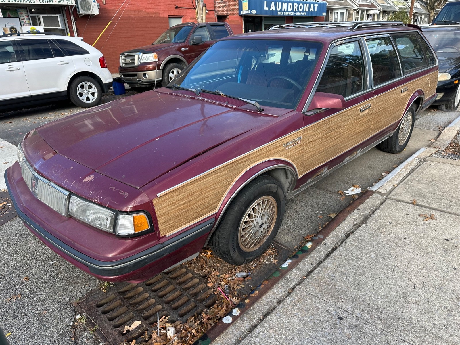 Oldsmobile-Custom-Cruiser-1989-Wagon