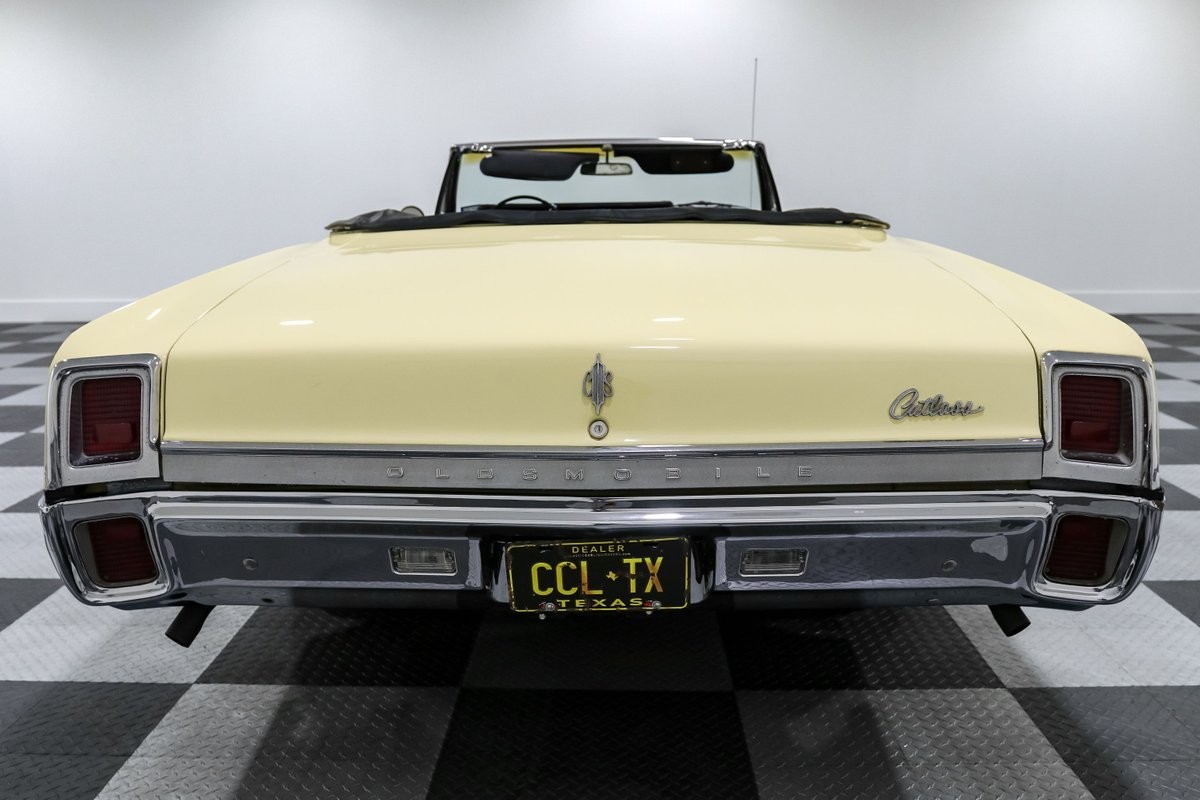 Oldsmobile-Cutlass-1967-Convertible-8