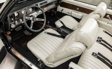 Oldsmobile-Cutlass-1970-Black-11