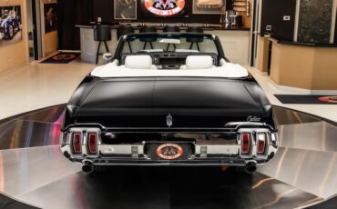 Oldsmobile-Cutlass-1970-Black-22