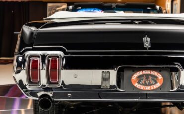 Oldsmobile-Cutlass-1970-Black-39