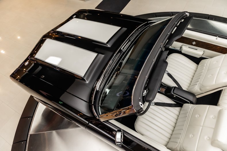 Oldsmobile-Cutlass-1970-Black-43
