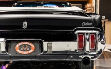 Oldsmobile-Cutlass-1970-Black-47