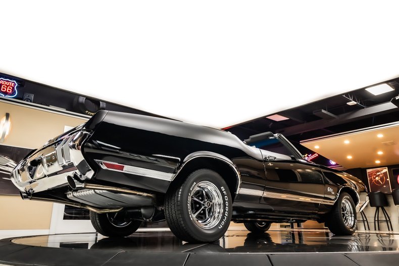 Oldsmobile-Cutlass-1970-Black-6