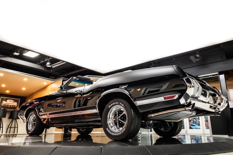 Oldsmobile-Cutlass-1970-Black-8