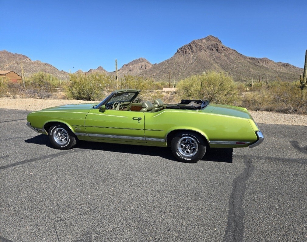 Oldsmobile-Cutlass-1971-Convertible