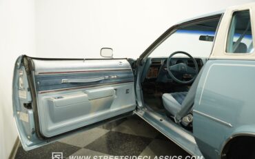 Oldsmobile-Cutlass-1976-Horizon-Blue-Blue-12