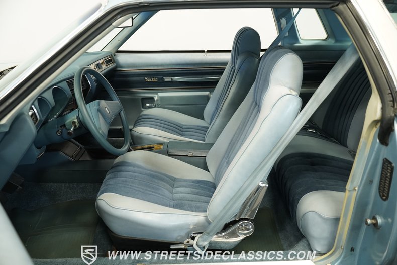Oldsmobile-Cutlass-1976-Horizon-Blue-Blue-14