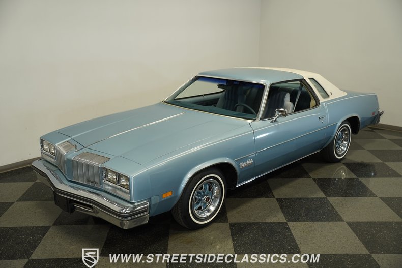 Oldsmobile-Cutlass-1976-Horizon-Blue-Blue-19